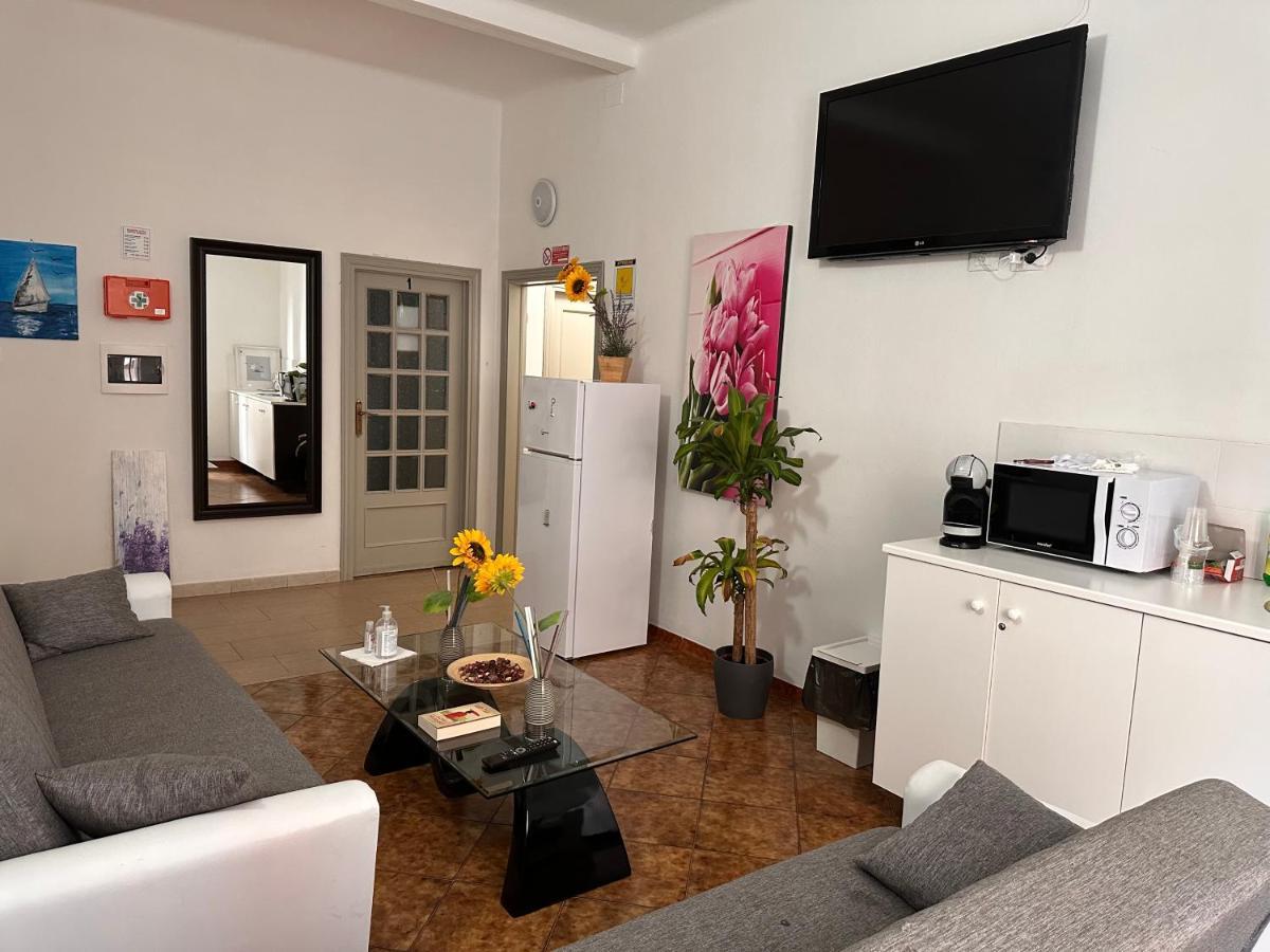 Crown Guest house