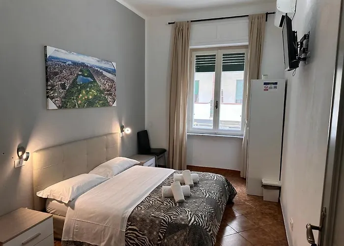 Crown Guest House